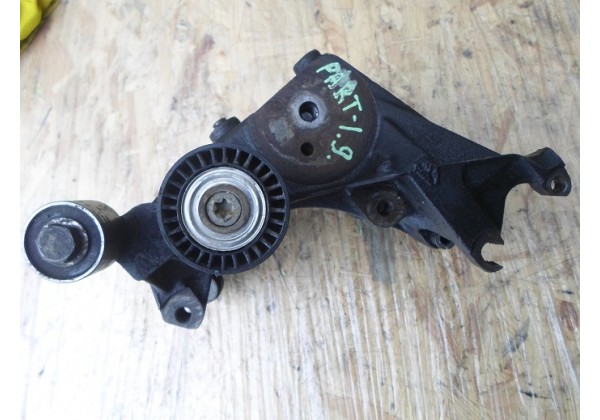 кронштейн генератора Peugeot, Citroen 1.9 d, DW8, 9634962980